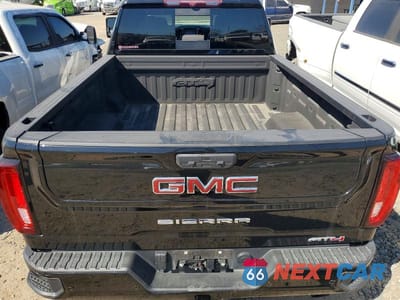 Zdjęcie 10 z 12 samochodu: 2023 GMC SIERRA K2500 AT4 VIN:1GT49PE72PF176092 - miniatura