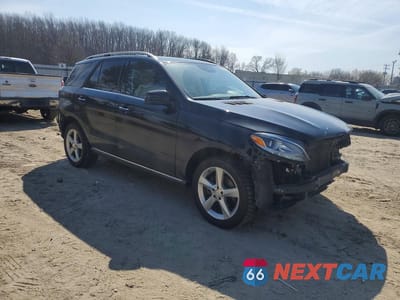 Czwarte zdjęcie samochodu z boku: 2016 MERCEDES-BENZ GLE 350 4MATIC VIN:4JGDA5HB4GA781624 - miniatura