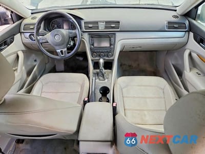 Zdjęcie 8 z 11 samochodu: 2015 VOLKSWAGEN PASSAT S VIN:1VWAT7A34FC083658 - miniatura