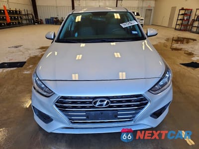 Piąte zdjęcie samochodu w środku: 2022 HYUNDAI ACCENT SE VIN:3KPC24A65NE179653 - miniatura