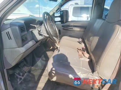 Zdjęcie 7 z 12 samochodu: 2001 FORD F350 SUPER DUTY VIN:1FDWW36SX1EA81253 - miniatura