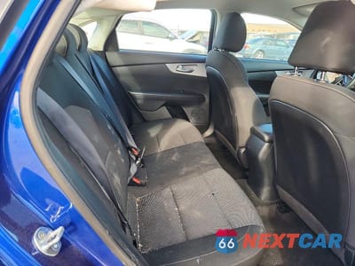 Zdjęcie 10 z 13 samochodu: 2023 KIA FORTE LXS VIN:3KPF24AD5PE596348 - miniatura