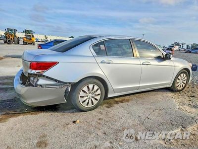 Trzecie zdjęcie samochodu z tyłu: 2010 HONDA ACCORD LX VIN:1HGCP2F36AA017730 - miniatura
