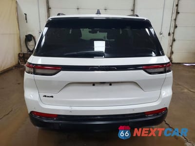 Zdjęcie 6 z 13 samochodu: 2024 JEEP GRAND CHEROKEE LAREDO VIN:1C4RJHAG7RC256145 - miniatura