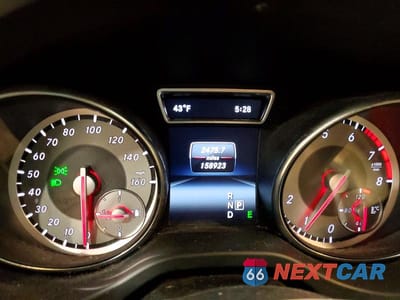Zdjęcie 9 z 11 samochodu: 2014 MERCEDES-BENZ CLA 250 VIN:WDDSJ4EB5EN127267 - miniatura