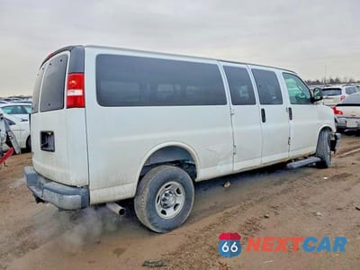 Trzecie zdjęcie samochodu z tyłu: 2020 CHEVROLET EXPRESS G3500 LT VIN:1GAZGPFG4L1167162 - miniatura