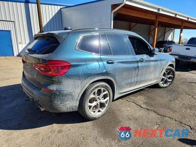 Trzecie zdjęcie samochodu z tyłu: 2021 BMW X3 XDRIVE30I VIN:5UXTY5C03M9F26124 - miniatura