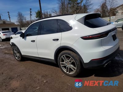 Drugie zdjęcie samochodu z przodu: 2019 PORSCHE CAYENNE VIN:WP1AA2AY5KDA14522 - miniatura
