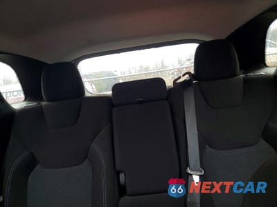 Zdjęcie 10 z 13 samochodu: 2021 JEEP CHEROKEE LATITUDE VIN:1C4PJMCB9MD212894 - miniatura