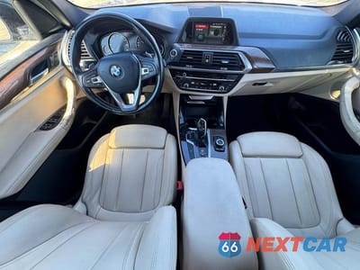 Zdjęcie 9 z 10 samochodu: 2019 BMW X3 SDRIVE30I VIN:5UXTR7C55KLR46680 - miniatura