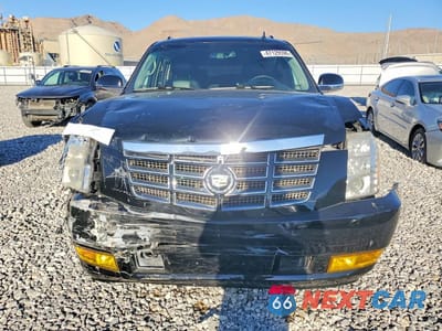 Piąte zdjęcie samochodu w środku: 2011 CADILLAC ESCALADE ESV PREMIUM VIN:1GYS4JEF9BR330700 - miniatura