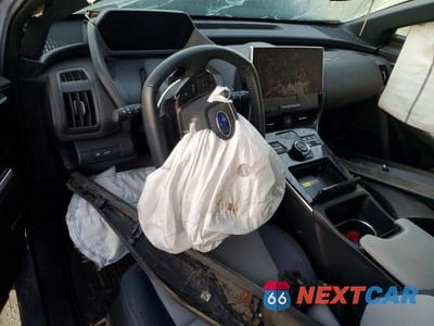 Zdjęcie 8 z 11 samochodu: 2024 SUBARU SOLTERRA PREMIUM VIN:JTMABABA6RA072225 - miniatura