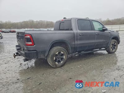 Trzecie zdjęcie samochodu z tyłu: 2019 RAM TRUCKS 1500 REBEL VIN:1C6SRFLTXKN661815 - miniatura