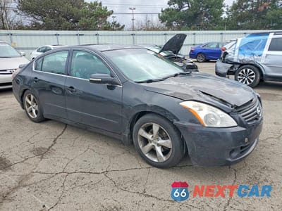 Czwarte zdjęcie samochodu z boku: 2008 NISSAN ALTIMA 3.5 SE VIN:1N4BL21E58C159246 - miniatura