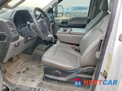Zdjęcie 7 z 11 samochodu: 2017 FORD F350 SUPER DUTY VIN:1FD8X3H60HEF40855 - miniatura