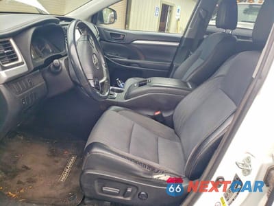 Zdjęcie 7 z 13 samochodu: 2016 TOYOTA HIGHLANDER LE PLUS VIN:5TDBKRFH1GS315787 - miniatura