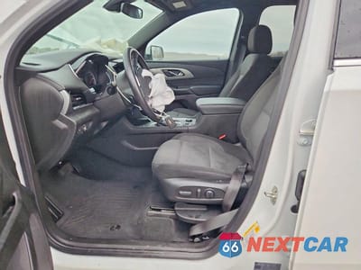 Zdjęcie 7 z 13 samochodu: 2022 CHEVROLET TRAVERSE LT VIN:1GNERGKW4NJ151812 - miniatura