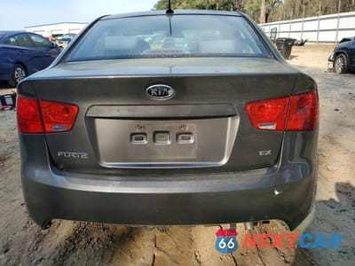 Zdjęcie 6 z 12 samochodu: 2010 KIA FORTE EX VIN:KNAFU4A20A5312004 - miniatura