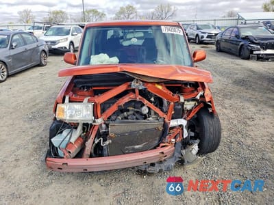 Piąte zdjęcie samochodu w środku: 2004 SCION XB BASE VIN:JTLKT334940160159 - miniatura