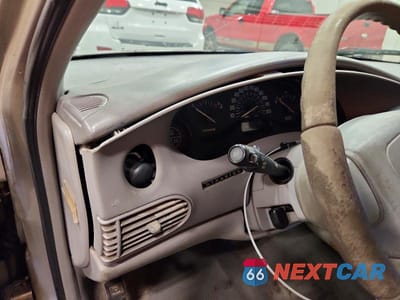 Zdjęcie 9 z 11 samochodu: 1998 BUICK CENTURY CUSTOM VIN:2G4WS52M0W1438205 - miniatura