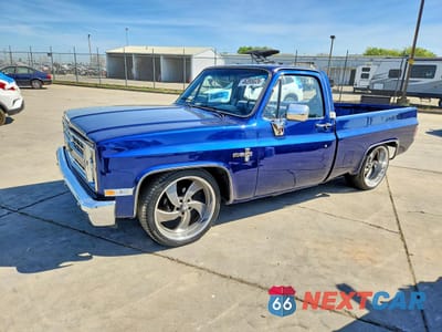 1986 CHEVROLET C10 1GCDC14F8GJ104592 - główne zdjęcie licytacji z USA - miniatura