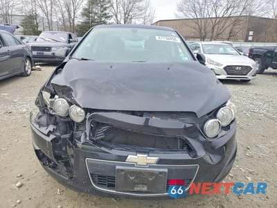 Piąte zdjęcie samochodu w środku: 2015 CHEV SONIC LS VIN:1G1JA5SH0F4167440 - miniatura