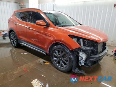 Czwarte zdjęcie samochodu z boku: 2017 HYUNDAI SANTA FE SPORT 2.0T ULTIMATE VIN:5XYZWDLA8HG469148 - miniatura