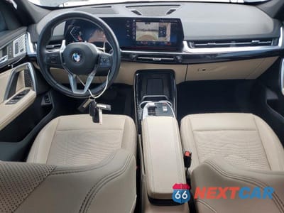 Zdjęcie 8 z 13 samochodu: 2023 BMW X1 XDRIVE28I VIN:WBX73EF06P5V95897 - miniatura