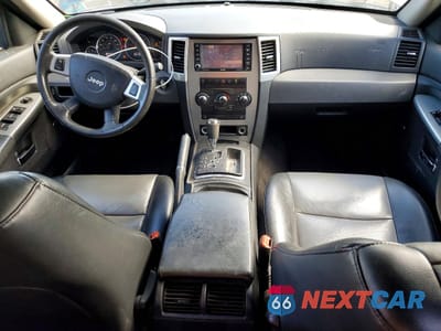 Zdjęcie 8 z 13 samochodu: 2010 JEEP GRAND CHEROKEE LAREDO VIN:1J4PR4GK0AC104159 - miniatura