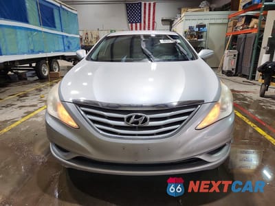 Piąte zdjęcie samochodu w środku: 2012 HYUNDAI SONATA GLS VIN:5NPEB4AC9CH310719 - miniatura