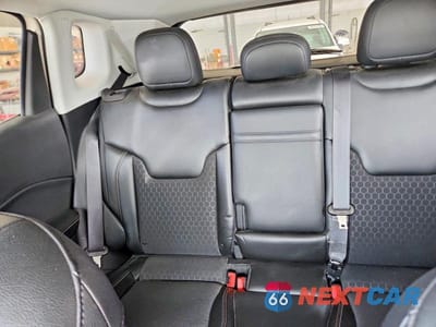 Zdjęcie 10 z 12 samochodu: 2018 JEEP COMPASS LATITUDE VIN:3C4NJDBB6JT345062 - miniatura