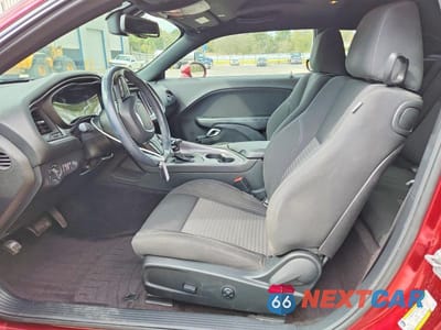 Zdjęcie 7 z 11 samochodu: 2018 DODGE CHALLENGER SXT VIN:2C3CDZAG8JH333050 - miniatura