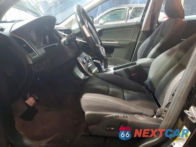 Zdjęcie 7 z 14 samochodu: 2015 VOLVO XC60 T5 VIN:YV440MDJ8F2682020 - miniatura