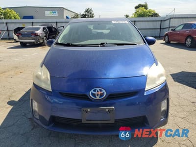 Piąte zdjęcie samochodu w środku: 2010 TOYOTA PRIUS III VIN:JTDKN3DU2A5110299 - miniatura