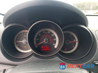 Zdjęcie 9 z 12 samochodu: 2010 KIA FORTE EX VIN:KNAFU4A29A5066697 - miniatura