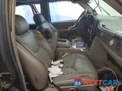 Zdjęcie 7 z 13 samochodu: 2005 CHEVROLET TAHOE K1500 VIN:1GNEK13T75R111361 - miniatura