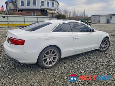 Trzecie zdjęcie samochodu z tyłu: 2011 AUDI A5 PREMIUM VIN:WAUCFAFR0BA039608 - miniatura