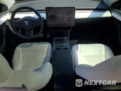 Zdjęcie 8 z 13 samochodu: 2023 TESLA MODEL Y VIN:7SAYGDEF2PF830755 - miniatura