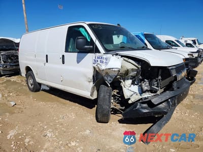 Czwarte zdjęcie samochodu z boku: 2021 CHEVROLET EXPRESS 2500 CARGO UTILITY / SERVICE VAN VIN:1GCWGAFP2M1174684 - miniatura