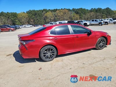 Trzecie zdjęcie samochodu z tyłu: 2021 TOYOTA CAMRY SE VIN:4T1G11AK0MU431109 - miniatura