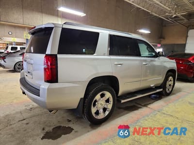 Trzecie zdjęcie samochodu z tyłu: 2017 CHEVROLET TAHOE K1500 LT VIN:1GNSKBKC4HR324895 - miniatura