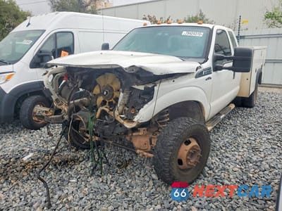 Drugie zdjęcie samochodu z przodu: 2016 FORD F350 SUPER DUTY UTILITY / SERVICE TRUCK VIN:1FD8X3H69GEA17137 - miniatura