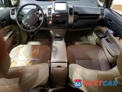 Zdjęcie 8 z 11 samochodu: 2009 TOYOTA PRIUS TOURING VIN:JTDKB20U393529049 - miniatura