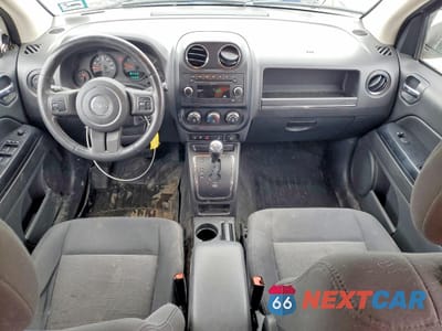 Zdjęcie 8 z 14 samochodu: 2011 JEEP COMPASS SPORT VIN:1J4NF1FB4BD202137 - miniatura