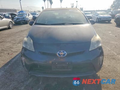 Piąte zdjęcie samochodu w środku: 2012 TOYOTA PRIUS THREE VIN:JTDKN3DU0C1610603 - miniatura