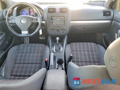 Zdjęcie 8 z 11 samochodu: 2007 VOLKSWAGEN NEW GTI VIN:WVWHV71K37W080530 - miniatura