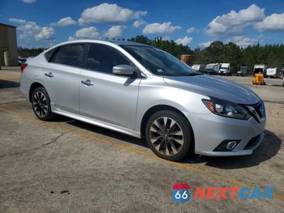 Czwarte zdjęcie samochodu z boku: 2019 NISSAN SENTRA SR VIN:3N1AB7AP3KY223292 - miniatura