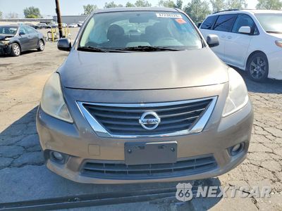 Piąte zdjęcie samochodu w środku: 2012 NISSAN VERSA 1.6 S VIN:3N1CN7AP2CL823025 - miniatura
