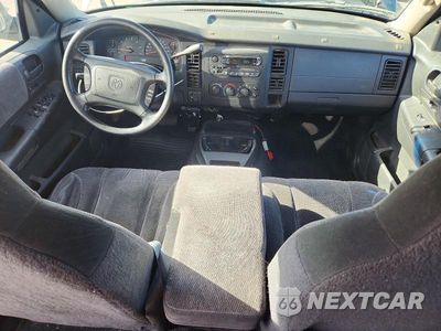 Zdjęcie 8 z 11 samochodu: 2003 DODGE DAKOTA QUAD SLT VIN:1D7HG48N43S327151 - miniatura