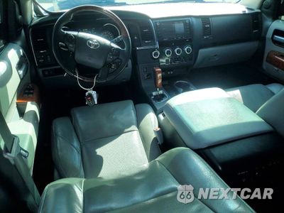 Zdjęcie 8 z 13 samochodu: 2021 TOYOTA SEQUOIA PLATINUM VIN:5TDGY5A14MS075556 - miniatura